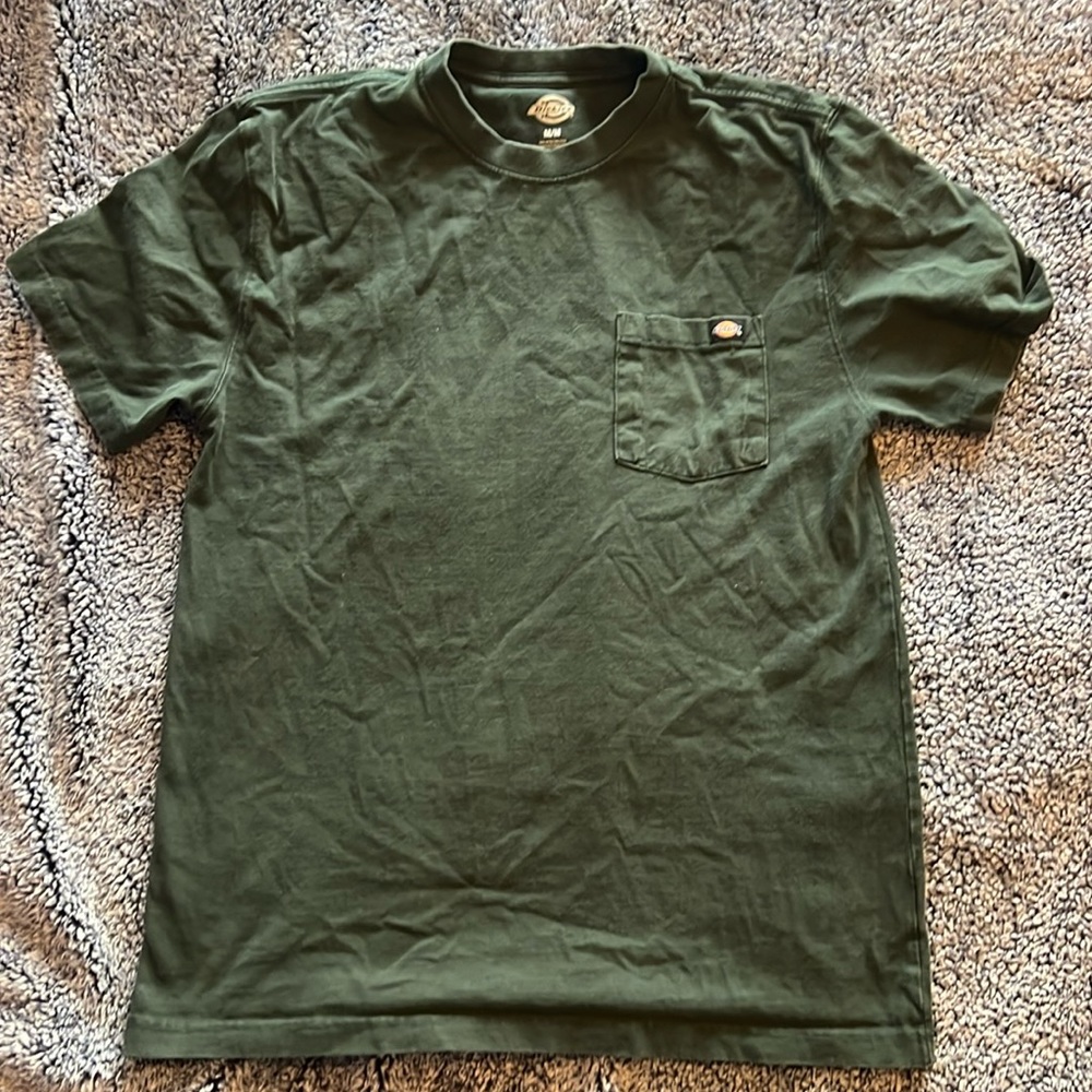 Men’s green dickeys shirt